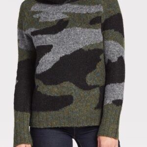 RD Style camouflage pullover sweater